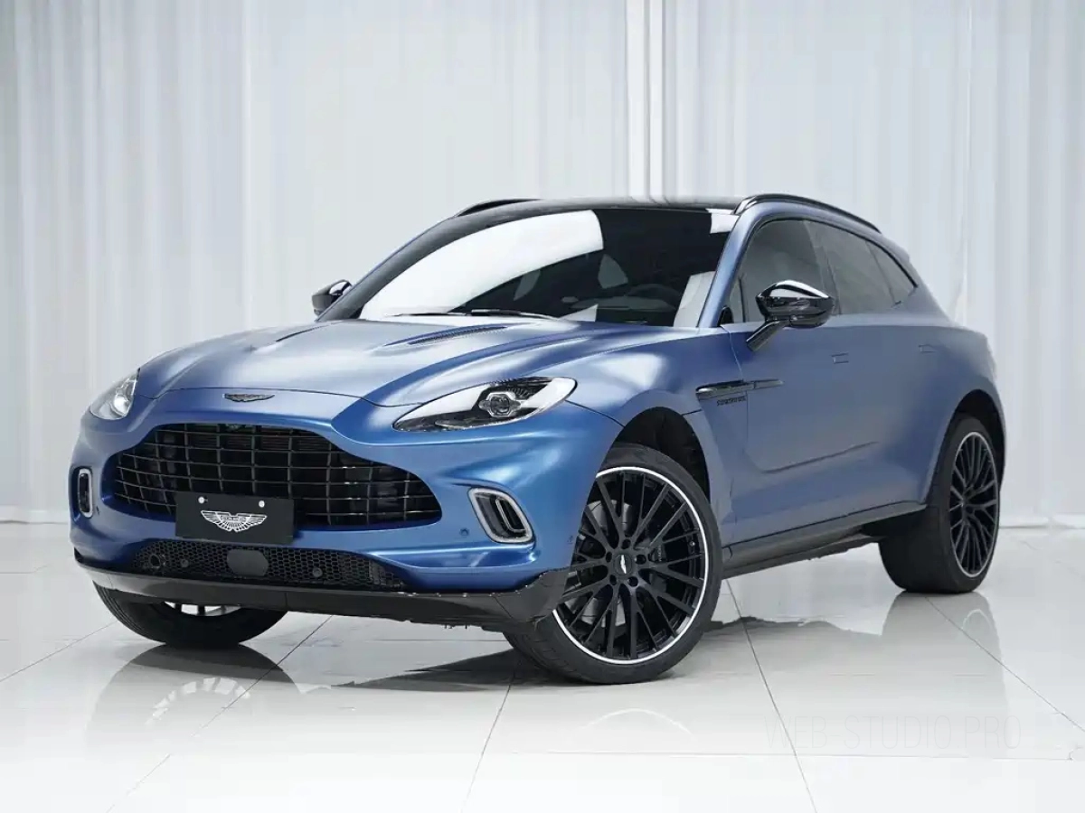 ASTON MARTIN DBX