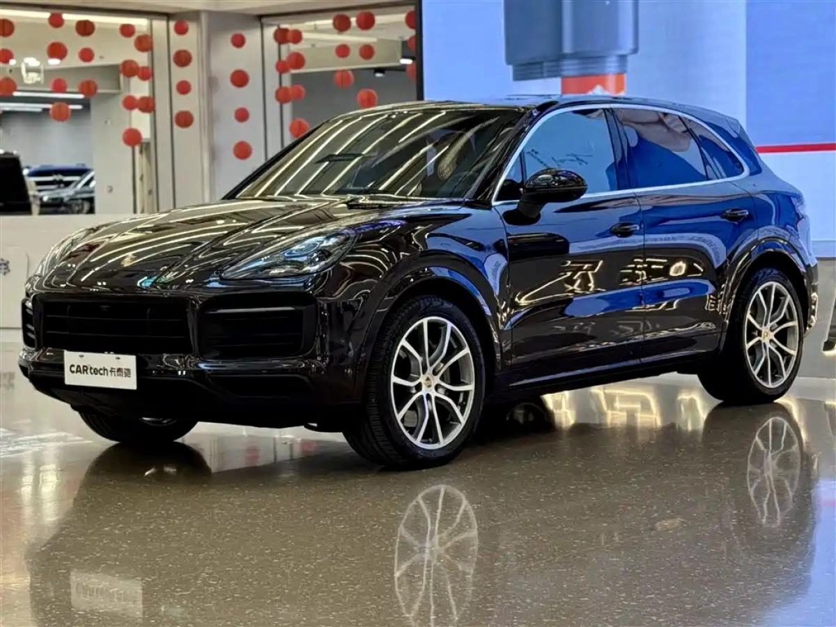 PORSCHE CAYENNE  2021