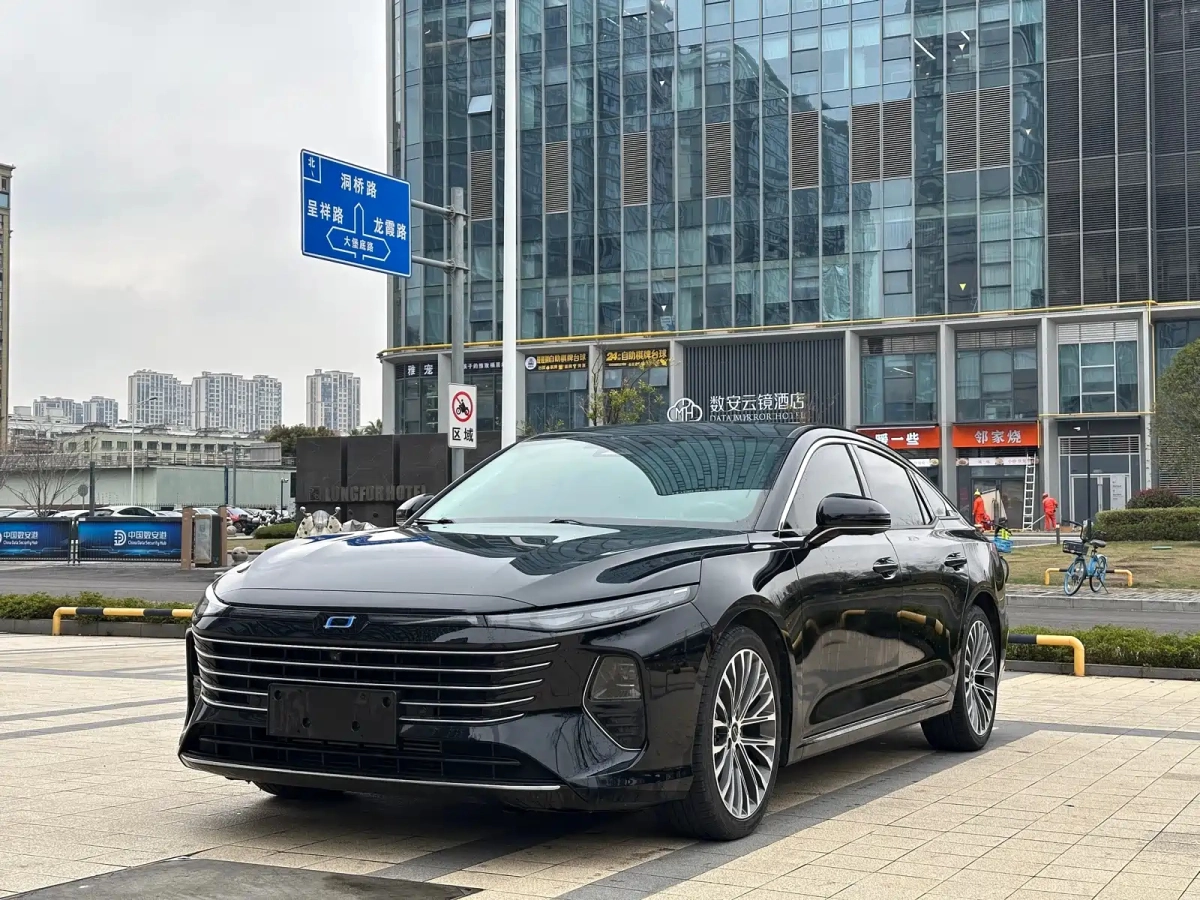 FAW BESTUNE B70  2025