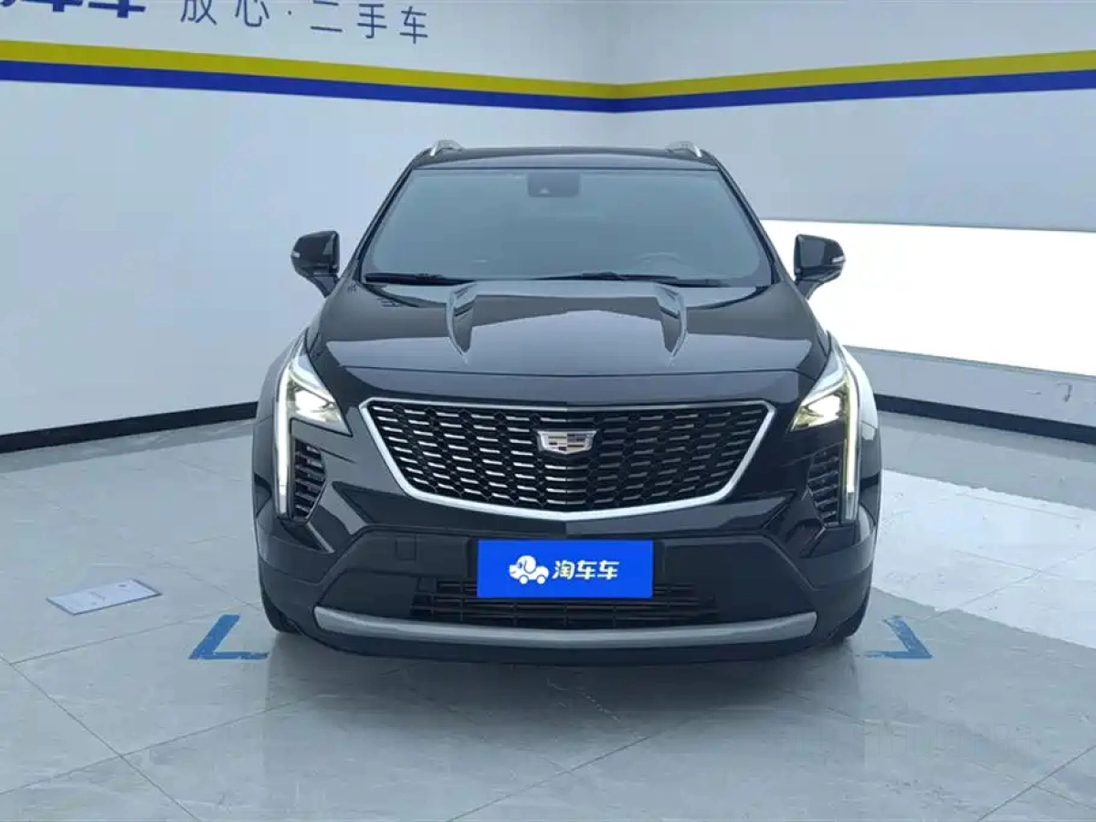CADILLAC XT4
