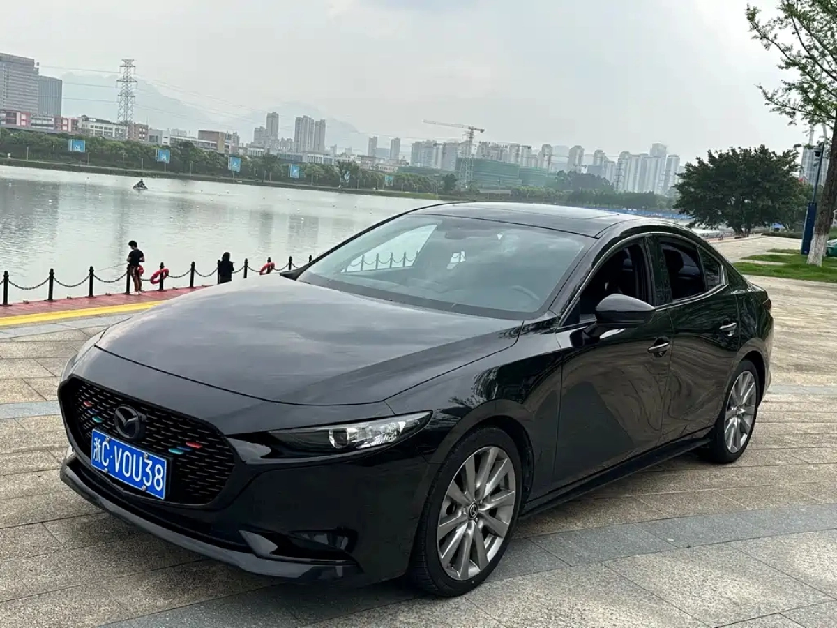 MAZDA 3 AXELA  2021