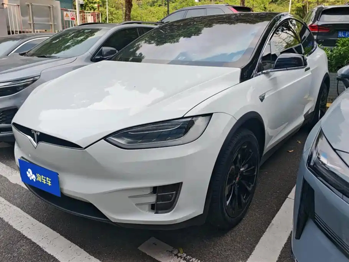 TESLA MODEL X