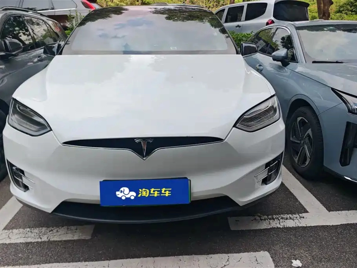 TESLA MODEL X