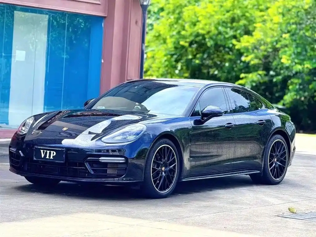 PORSCHE PANAMERA  2021