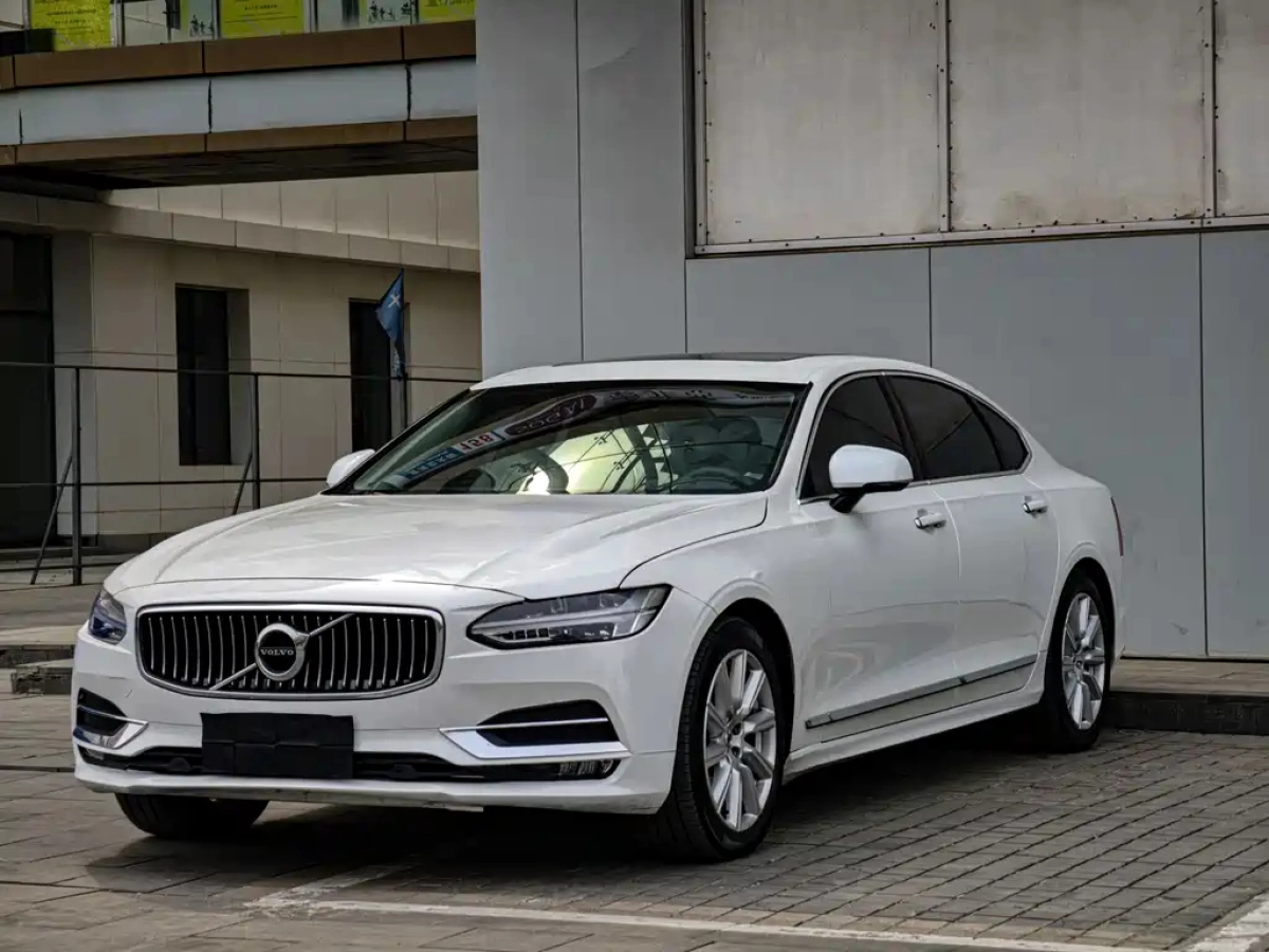 VOLVO S90  2020