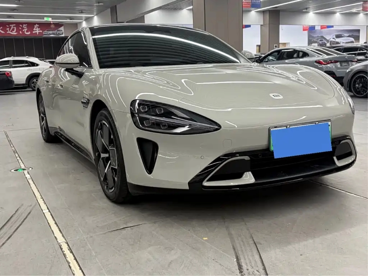 XIAOMI AUTO SU7  2025