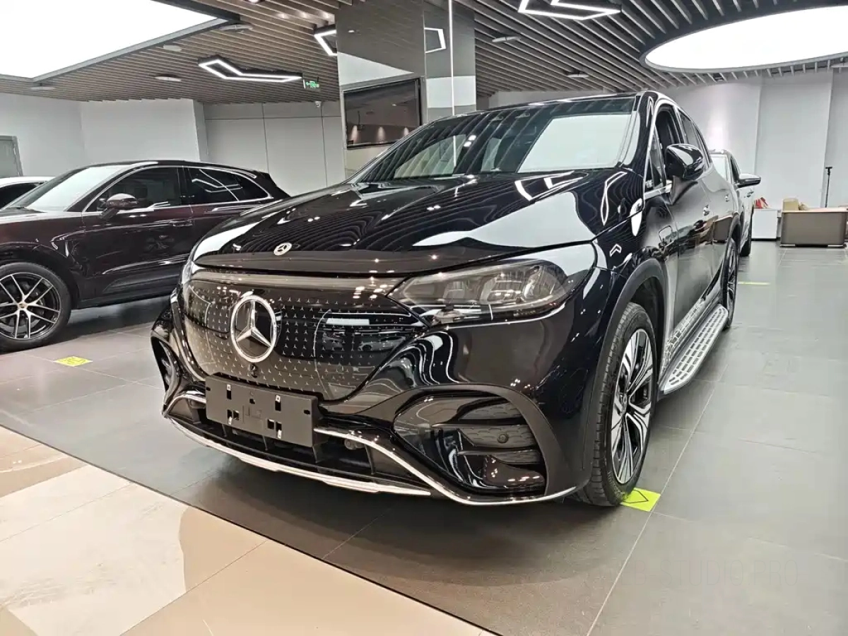MERCEDES-BENZ EQE SUV  2024