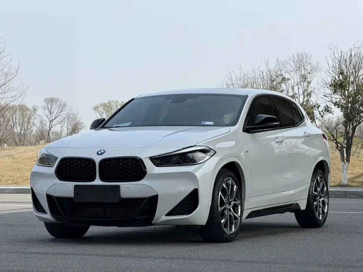 BMW X2