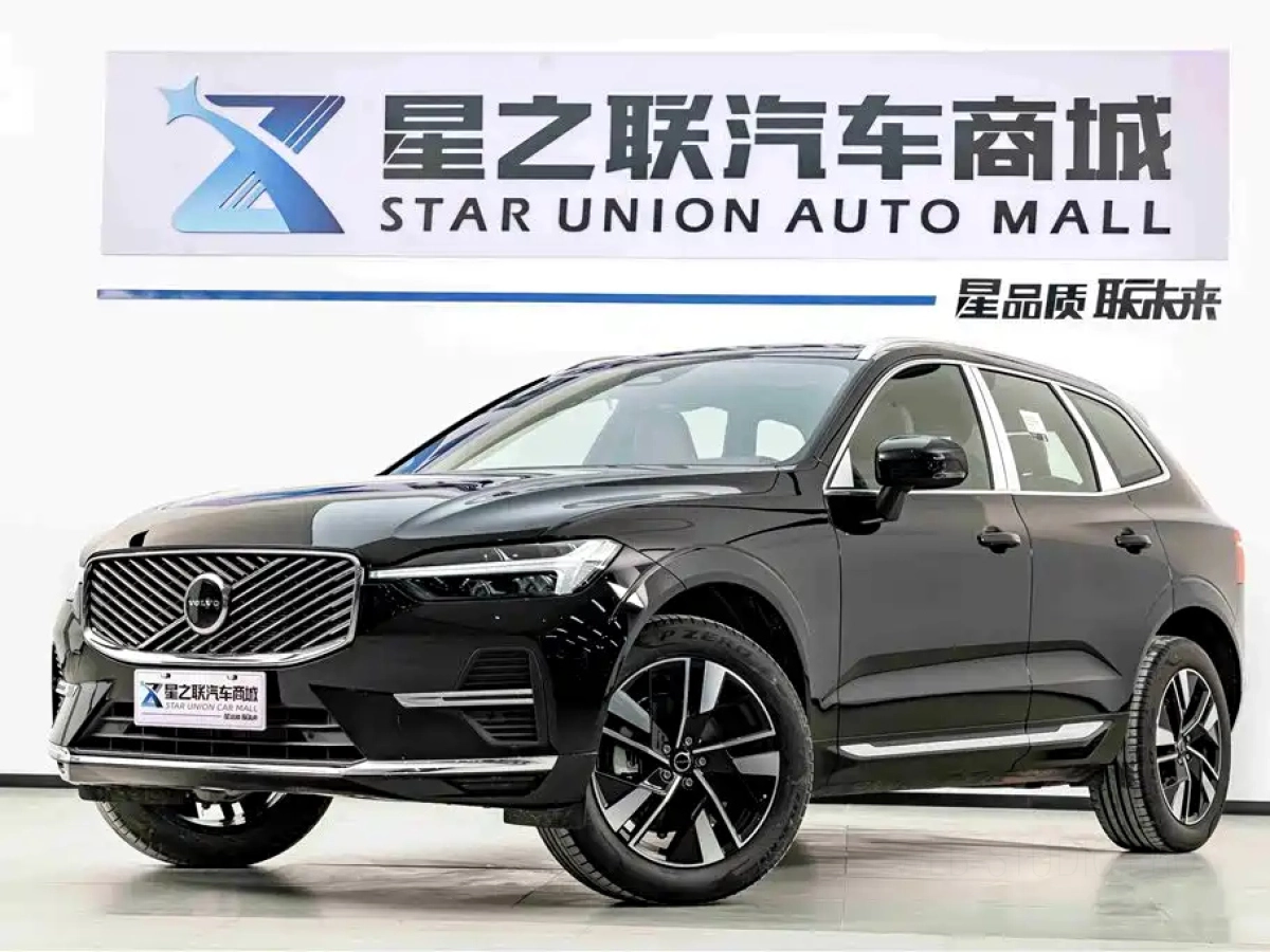 VOLVO XC60  2026
