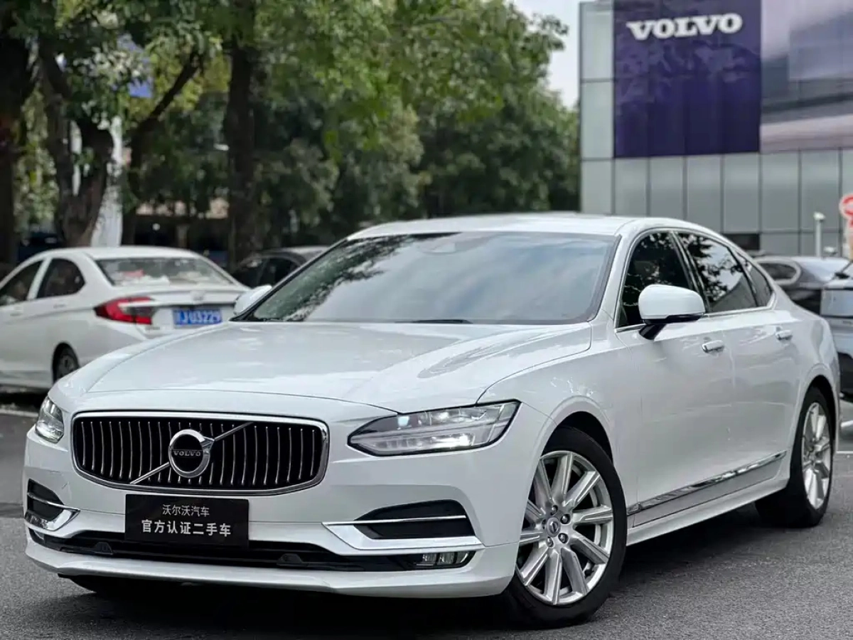 VOLVO S90  2020