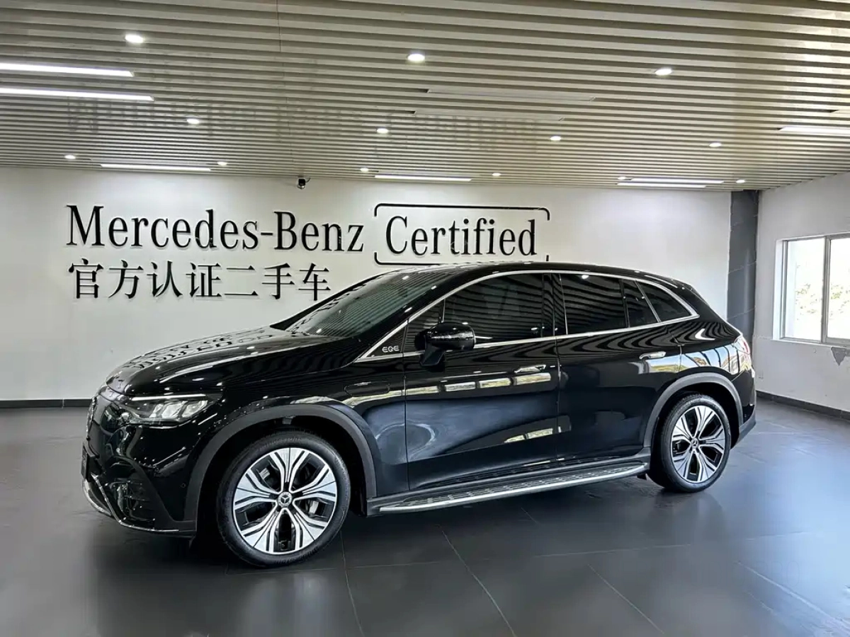 MERCEDES-BENZ EQE SUV