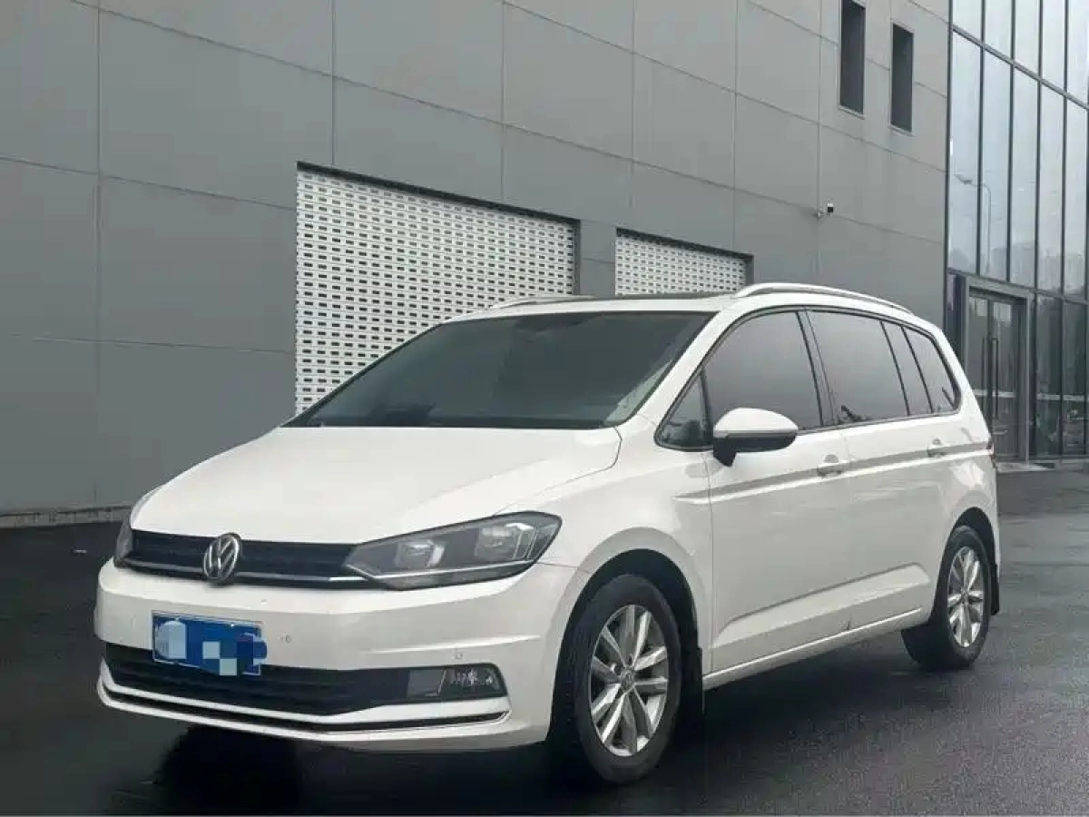 VOLKSWAGEN TOURAN  2020