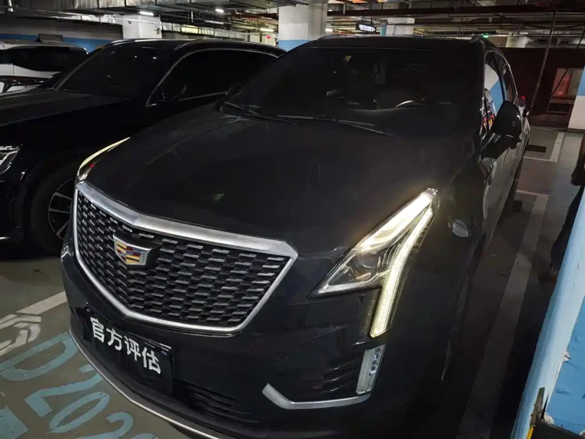 CADILLAC XT5  2021