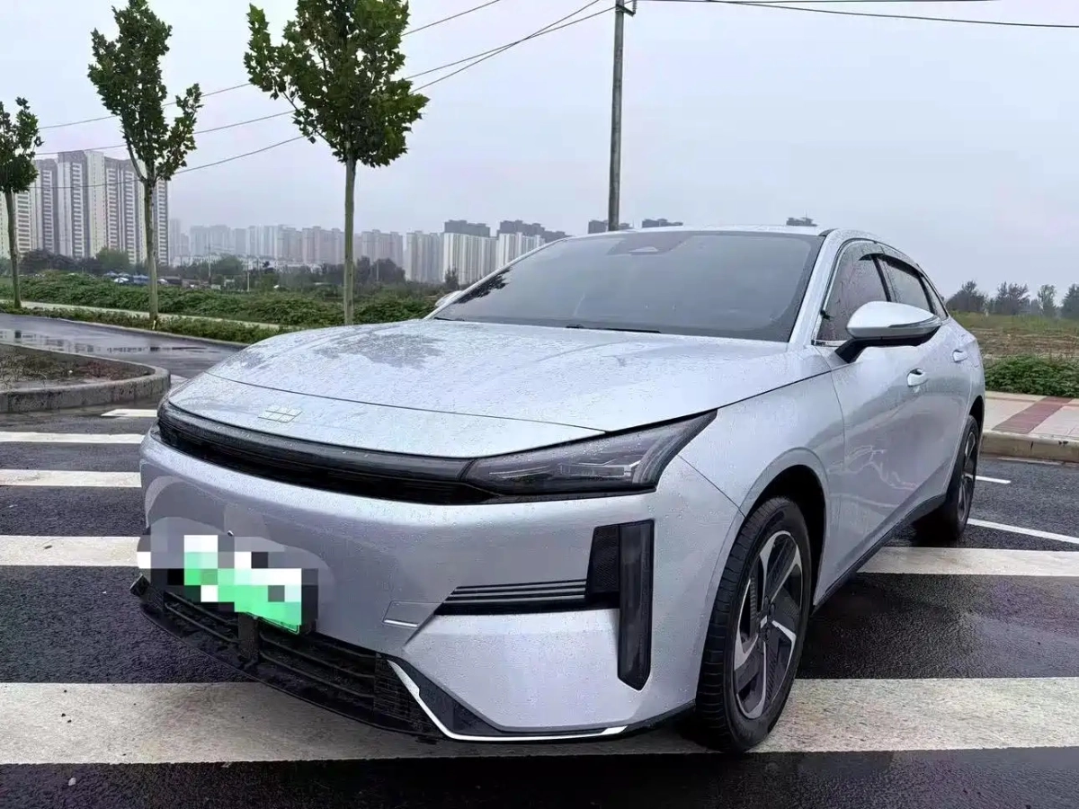 GEELY GALAXY GALAXY L6  2025