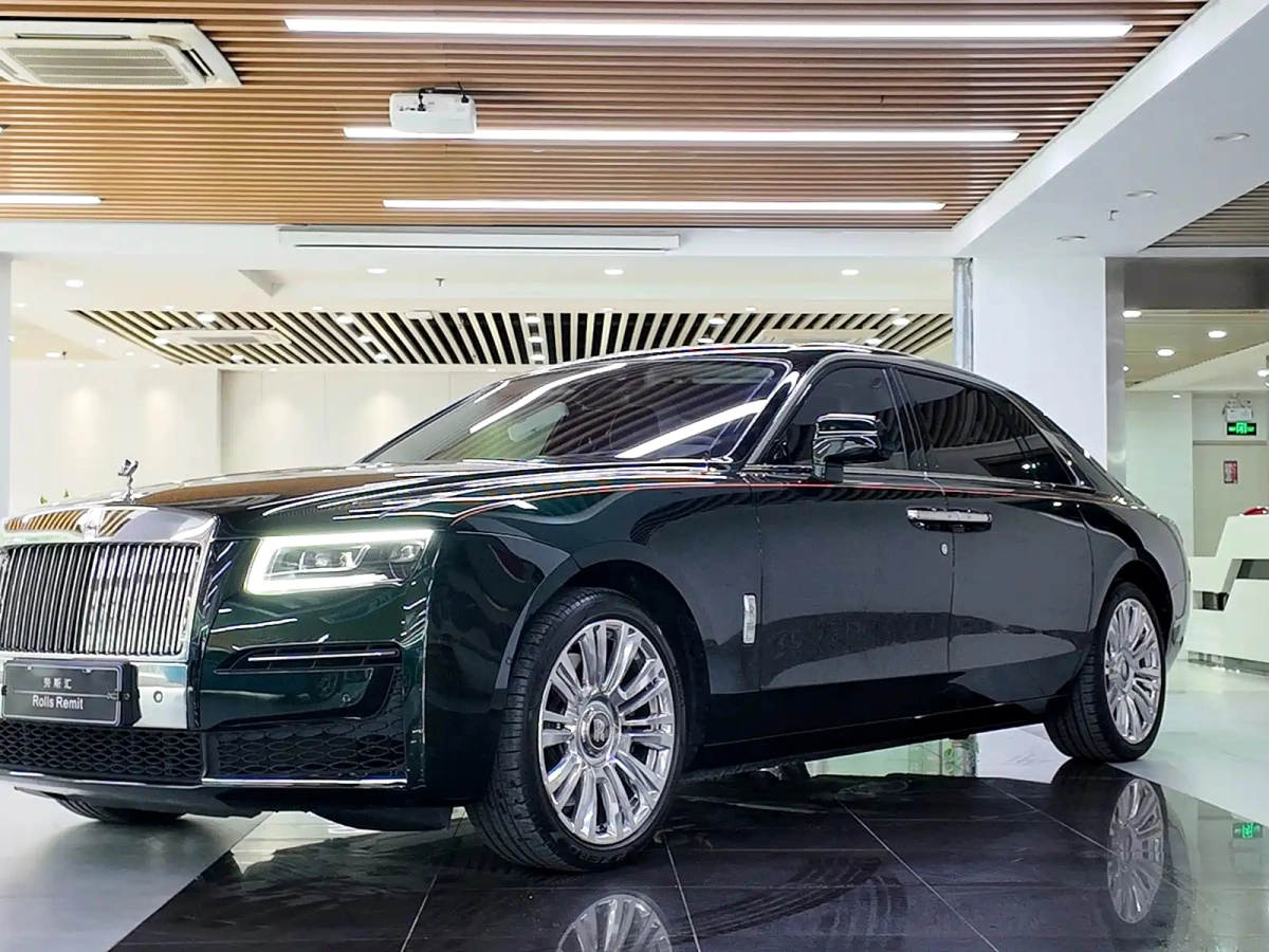 ROLLS ROYCE GHOST  2021