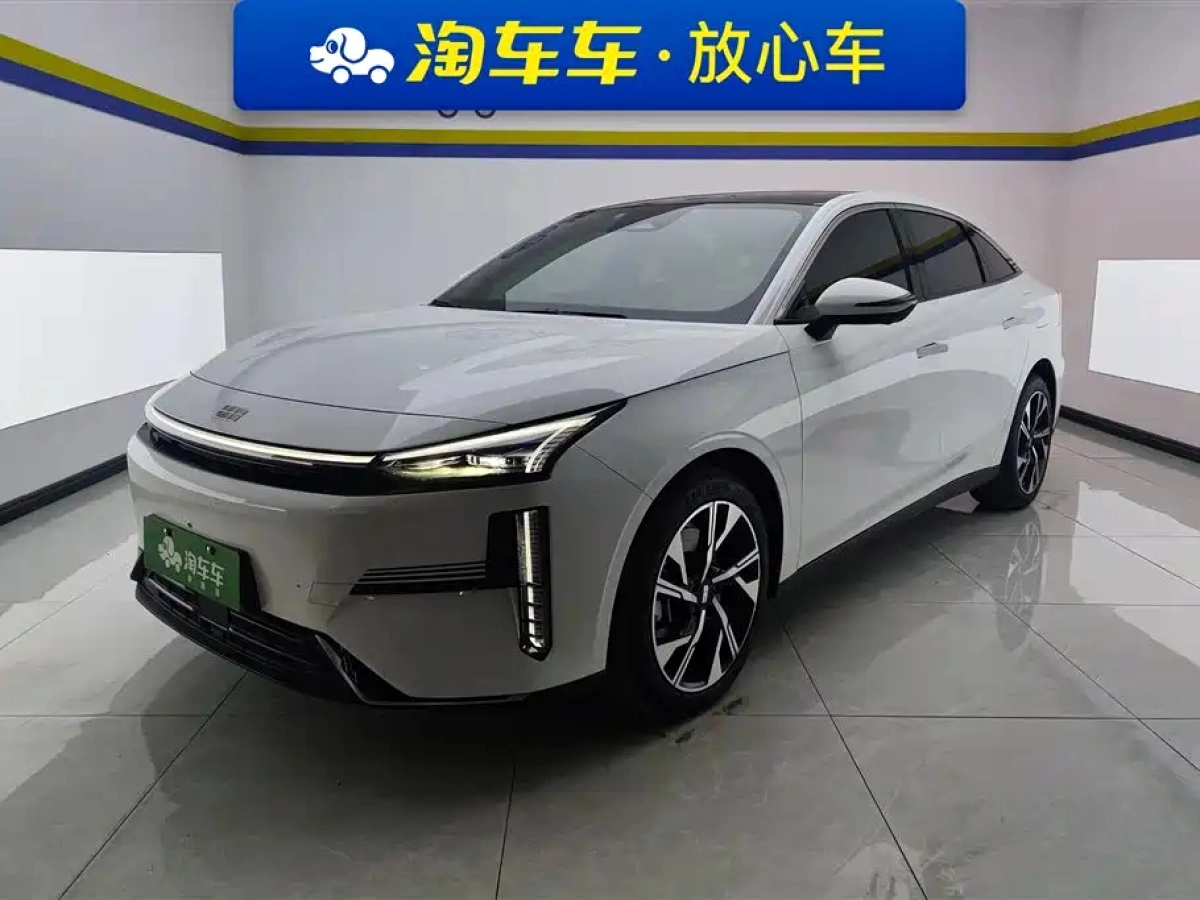 GEELY GALAXY GALAXY L6  2023