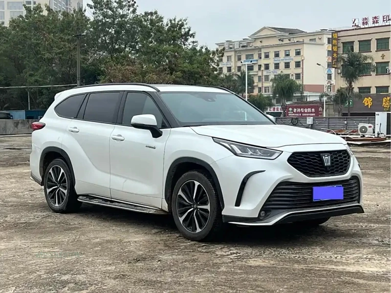 TOYOTA CROWN LUFANG