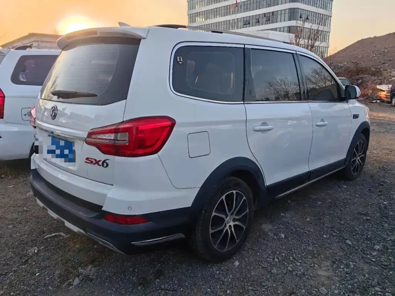 DONGFENG FORTHING SX6