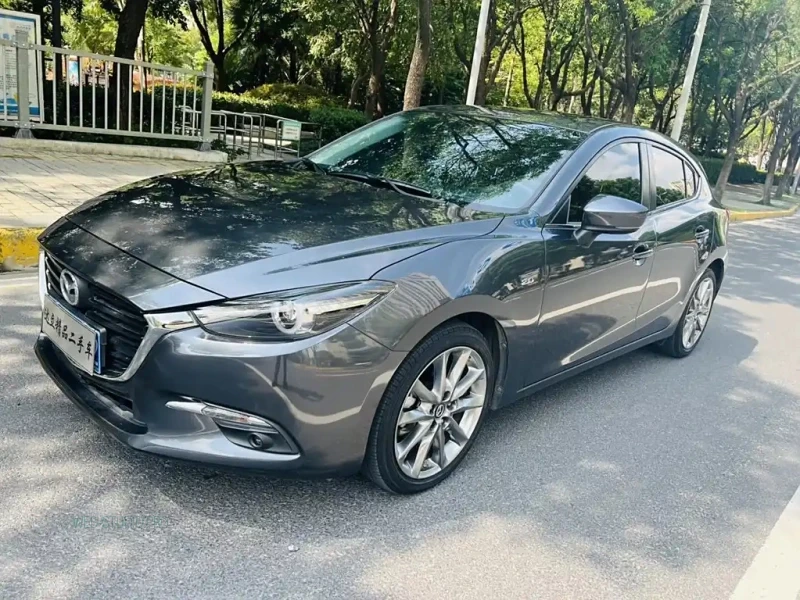 MAZDA 3 AXELA