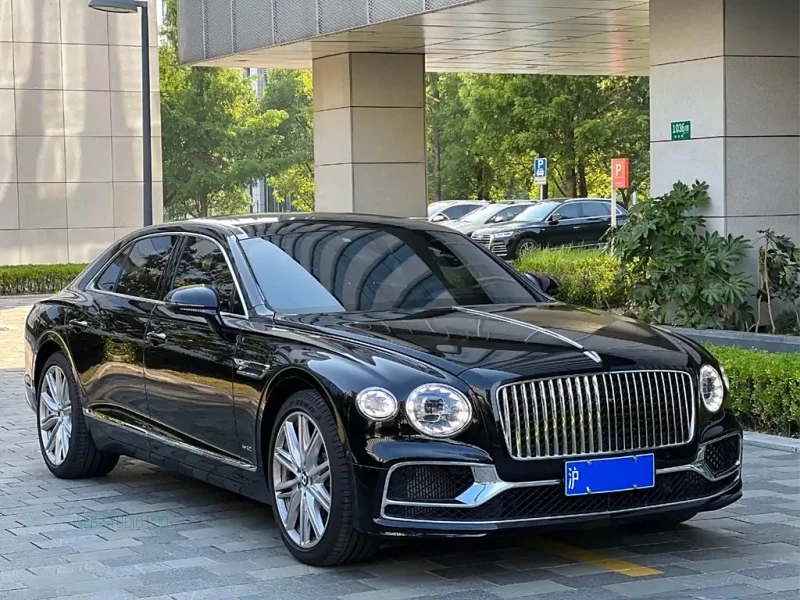BENTLEY FLYING SPUR