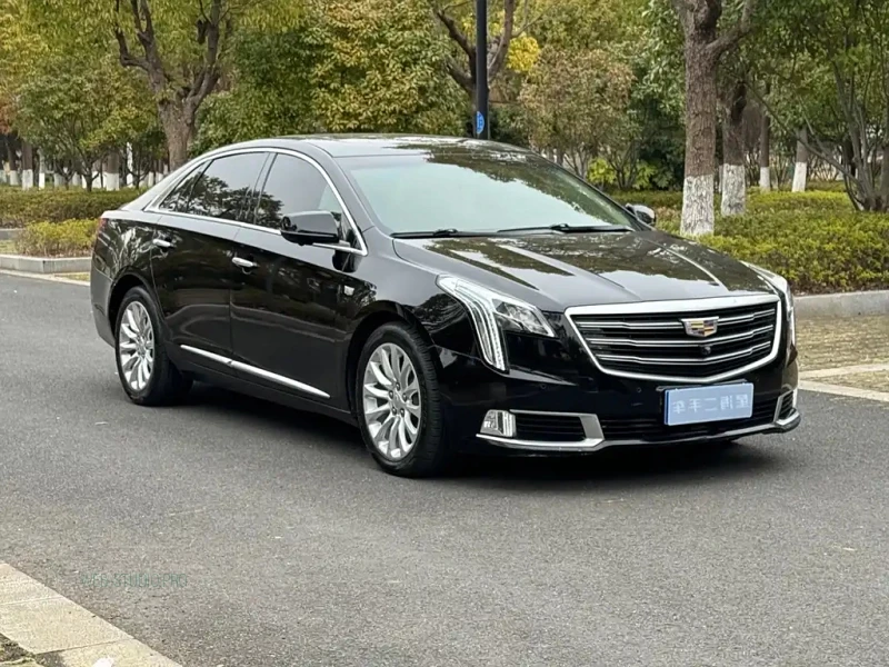 CADILLAC XTS