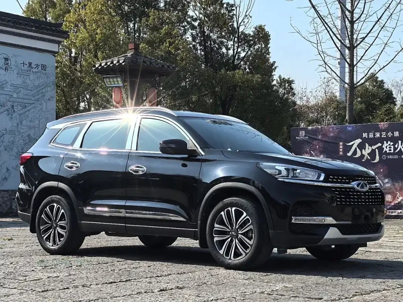 CHERY TIGGO 8