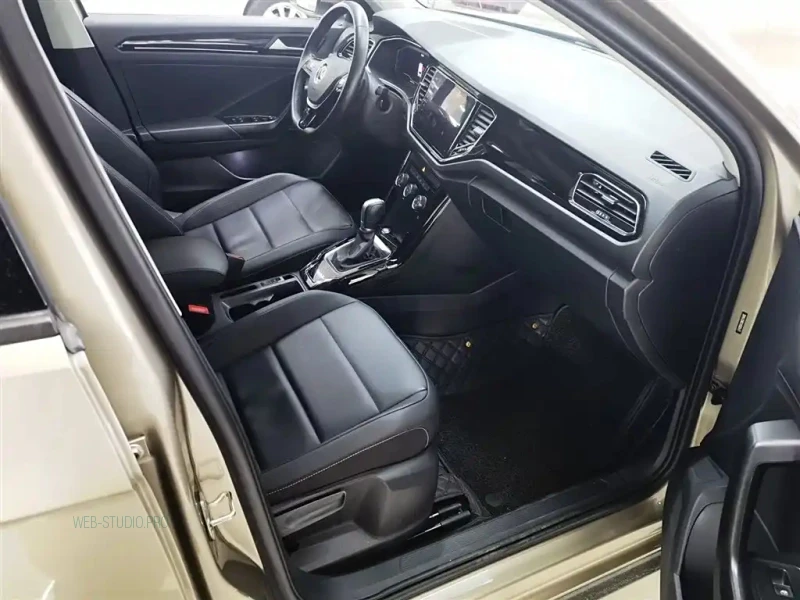 VOLKSWAGEN T-ROC TANGE