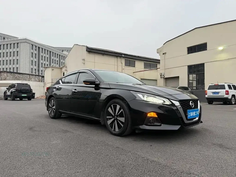 NISSAN TEANA