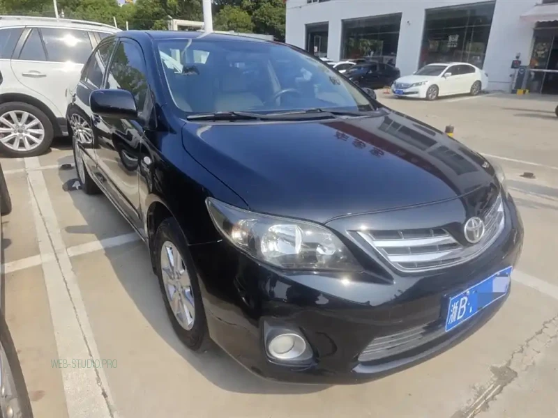 TOYOTA COROLLA  2013