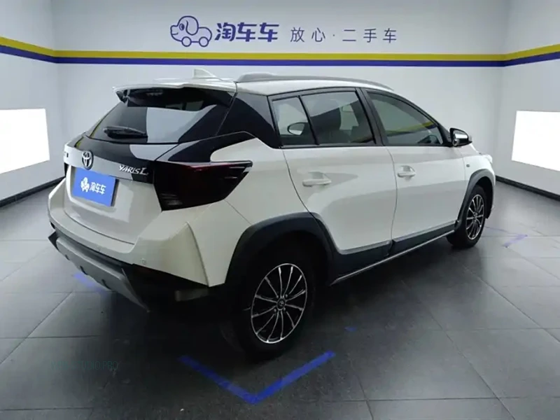 TOYOTA YARIS L DAZZLING