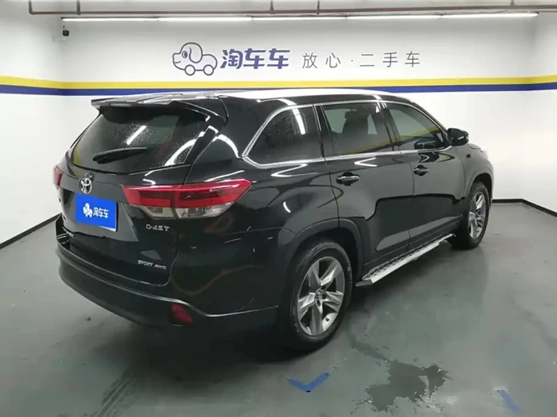 TOYOTA HIGHLANDER