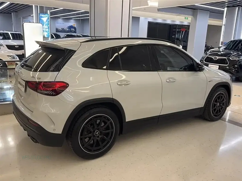 MERCEDES BENZ GLA AMG