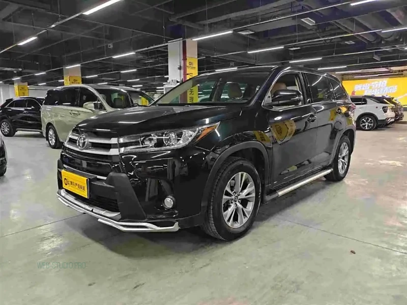 TOYOTA HIGHLANDER