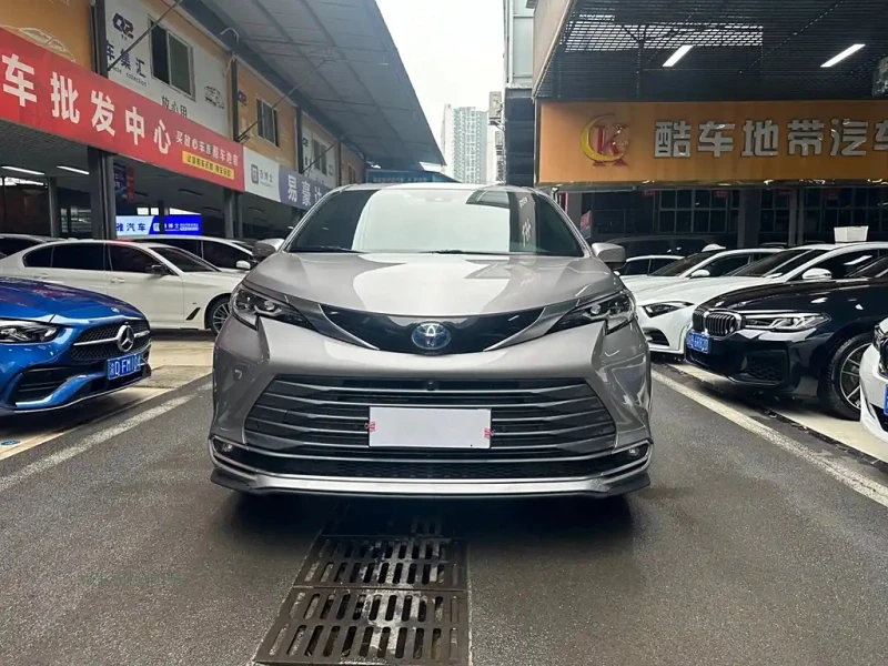 TOYOTA SIENNA SIENNA