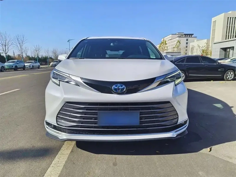 TOYOTA SIENNA SIENNA