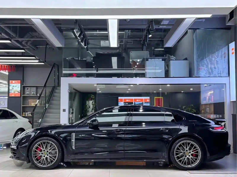 PORSCHE PANAMERA NEW ENERGY