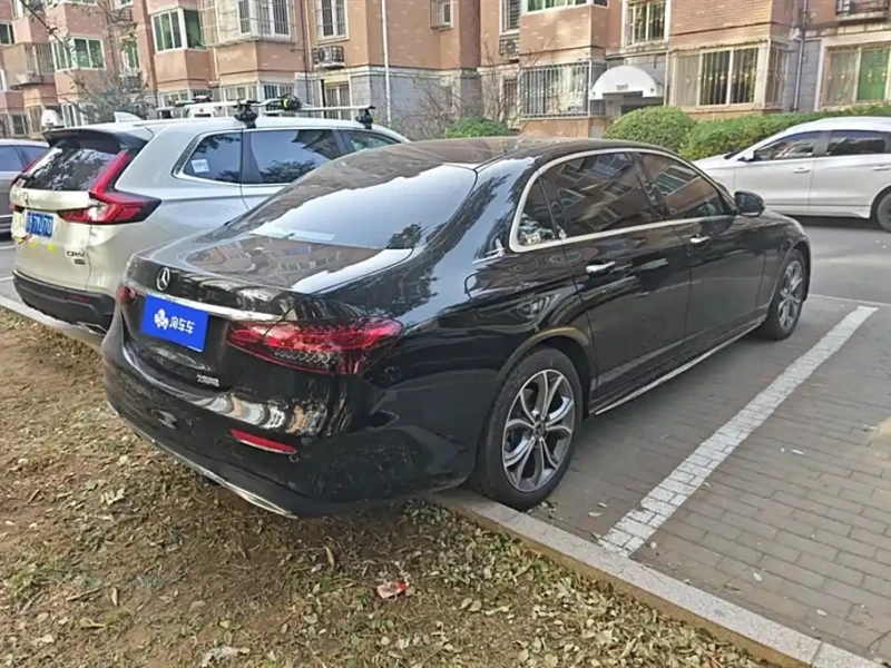 MERCEDES BENZ E-CLASS