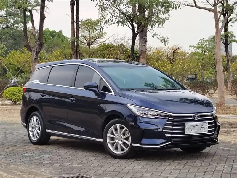 BYD SONG MAX