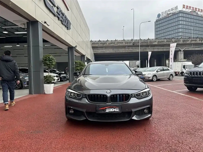 BMW 4-SERIES