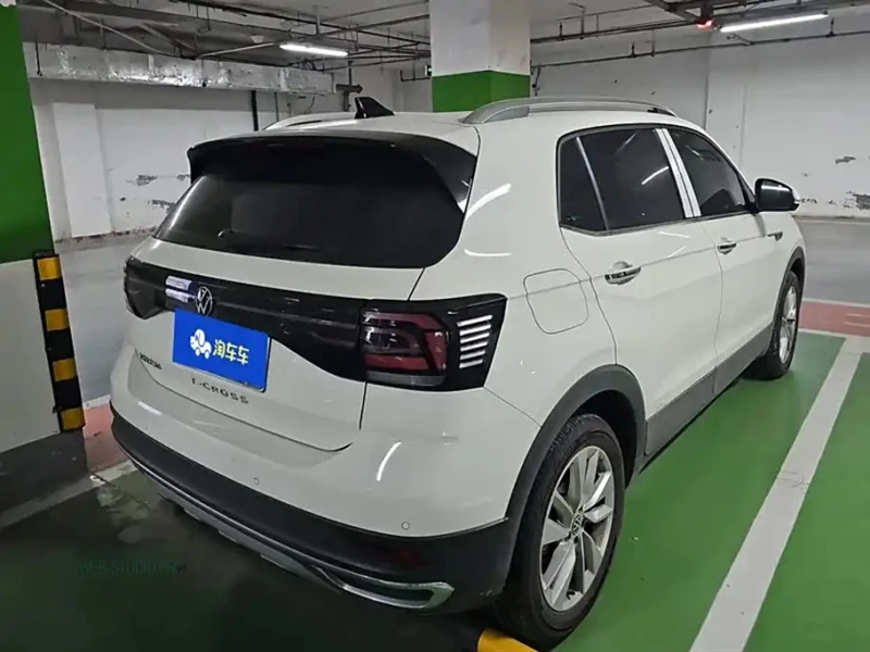VOLKSWAGEN T-CROSS