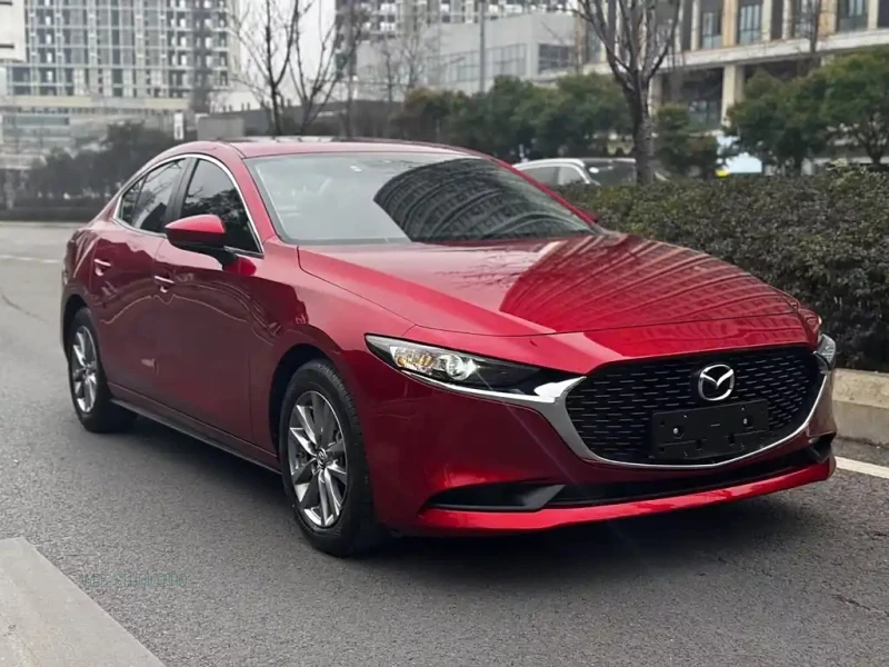 MAZDA 3 AXELA