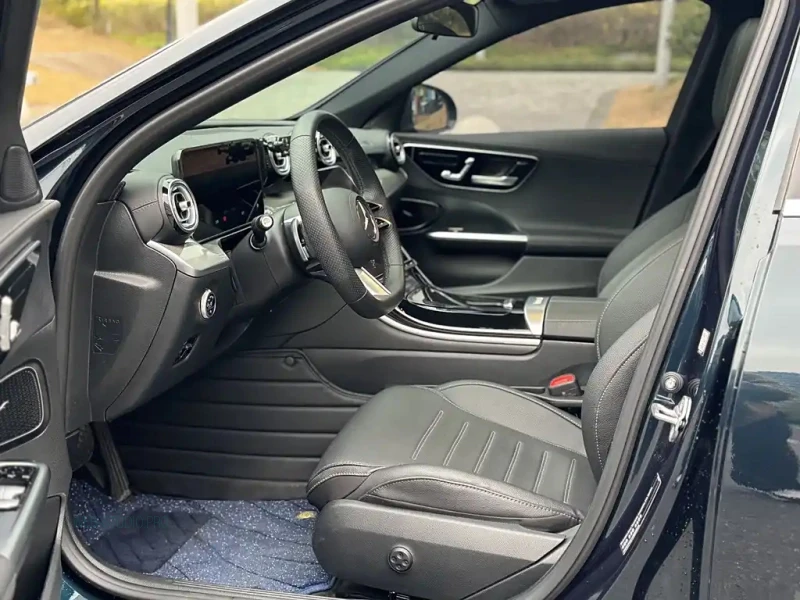 MERCEDES BENZ C-CLASS