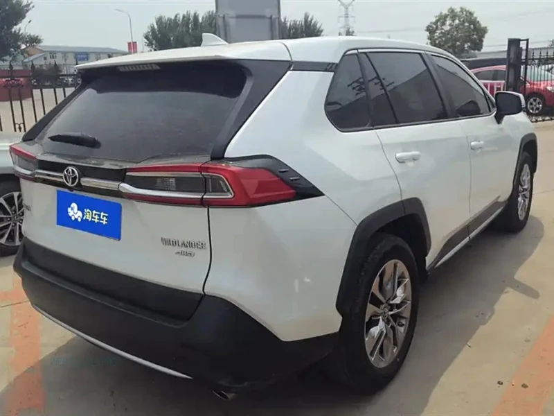TOYOTA WILDLANDER