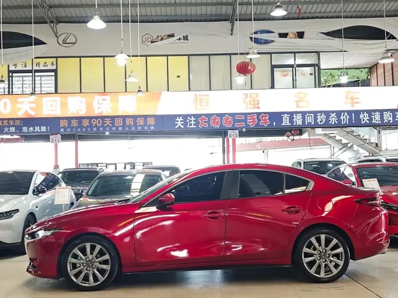 MAZDA 3 AXELA
