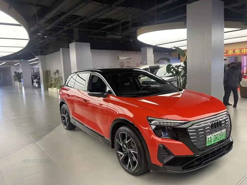 AUDI Q5 E-TRON