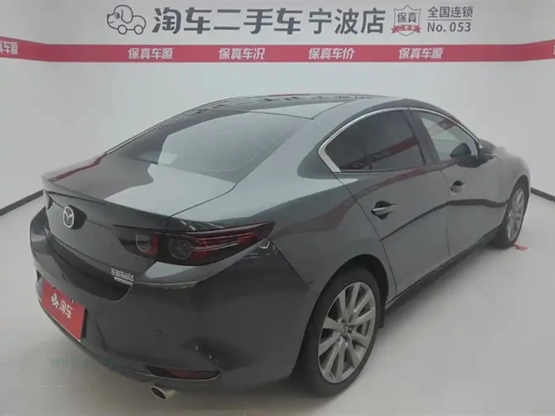 MAZDA 3 AXELA