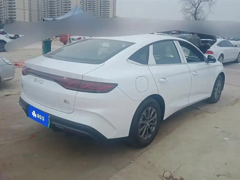 BYD QIN L