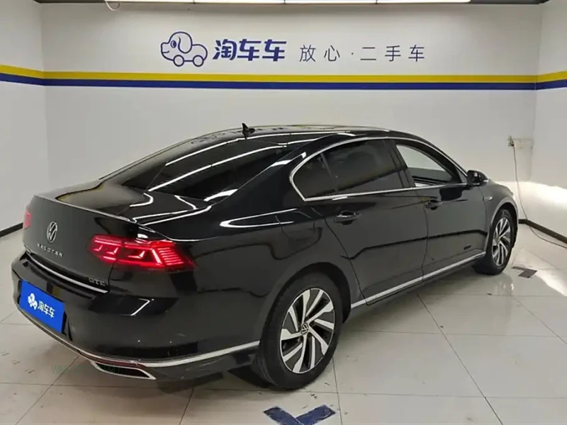 VOLKSWAGEN MAGOTAN GTE PLUG IN HYBRID