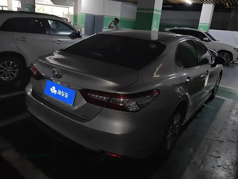 TOYOTA CAMRY