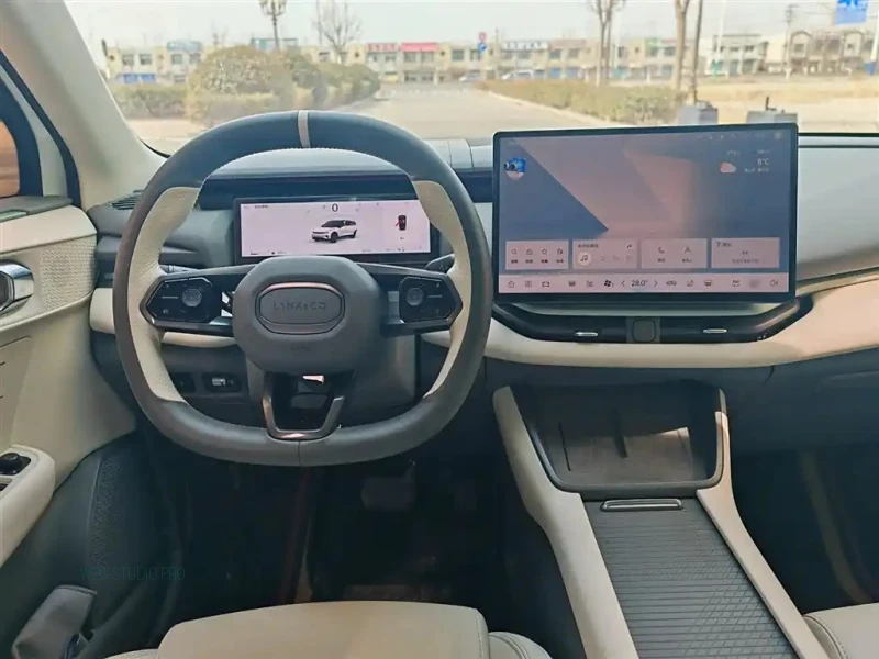 LYNK&CO 06 NEW ENERGY